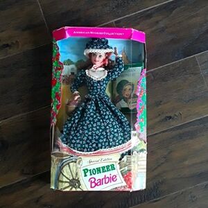 1994 Barbie American Stories Pioneer Doll